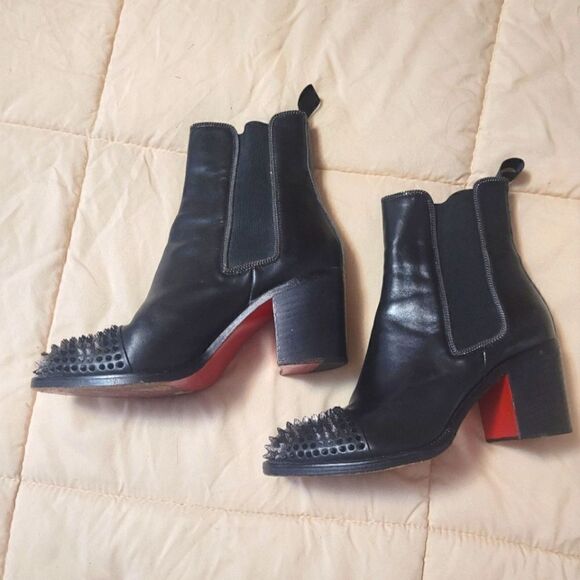 Christian Louboutin  - Picture 1 of 12